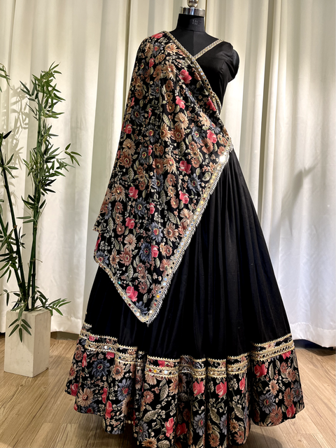 Timeless Black